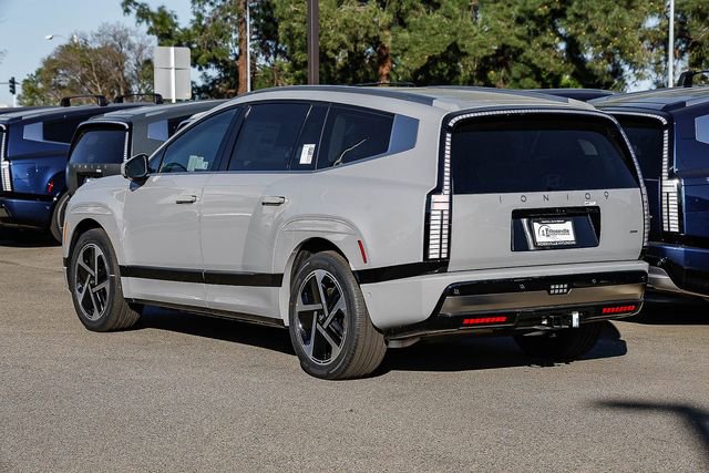 New 2026 Hyundai Ioniq 9 Calligraphy w/ Tow & Go Package image 2