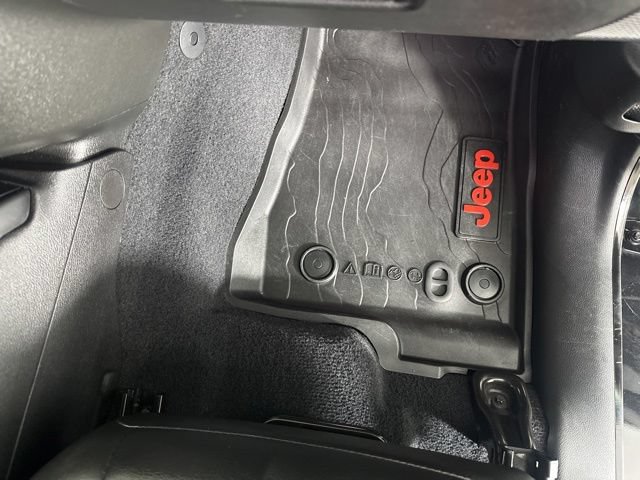 Used 2020 Jeep Gladiator Overland AWD/4WD image 20