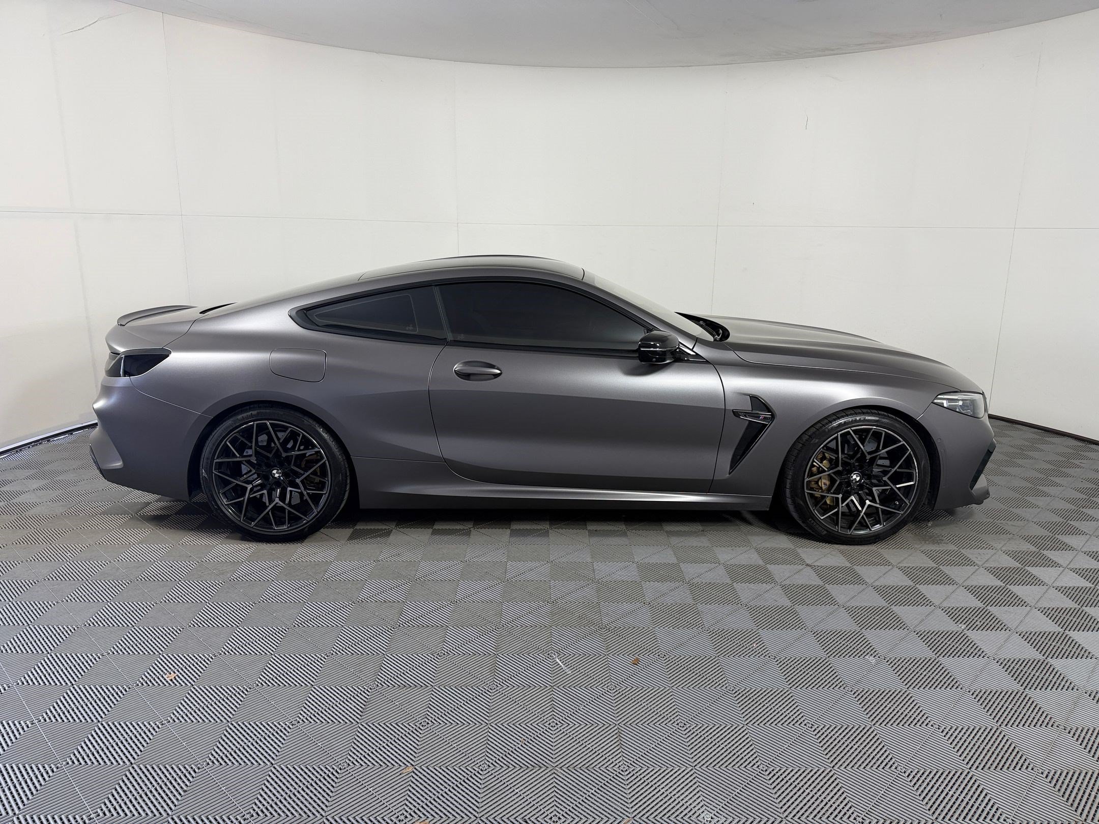 Used 2022 BMW M8 Competition AWD/4WD image 8