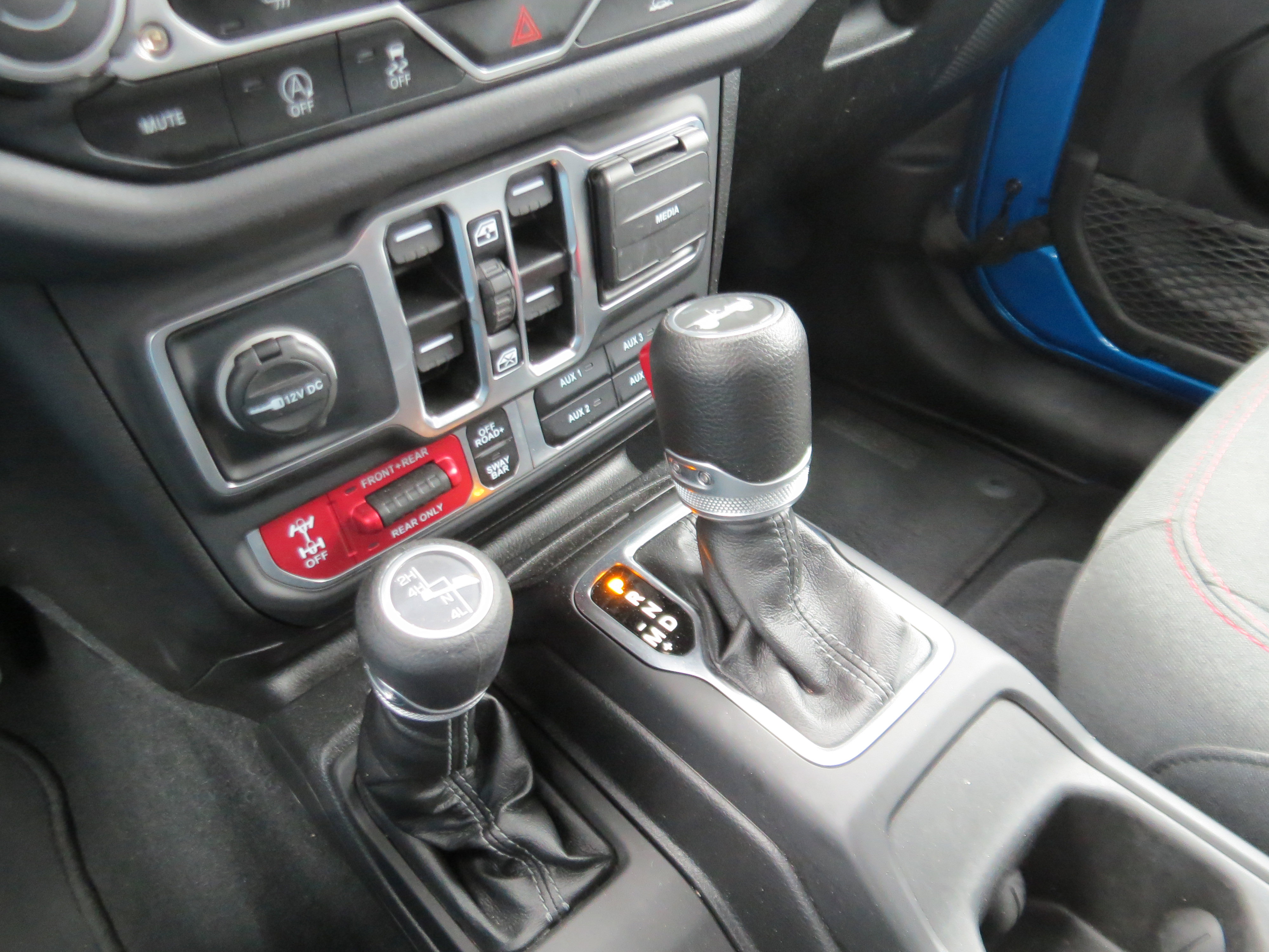 Used 2025 Jeep Wrangler Unlimited Rubicon image 22