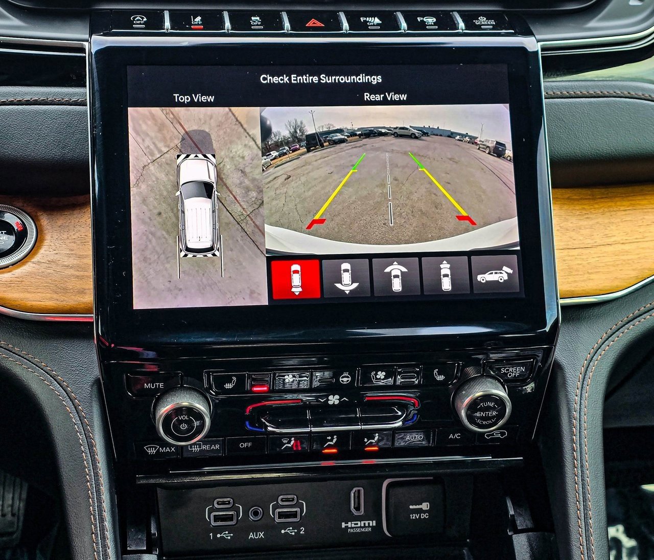 Used 2024 Jeep Grand Cherokee L Summit image 23