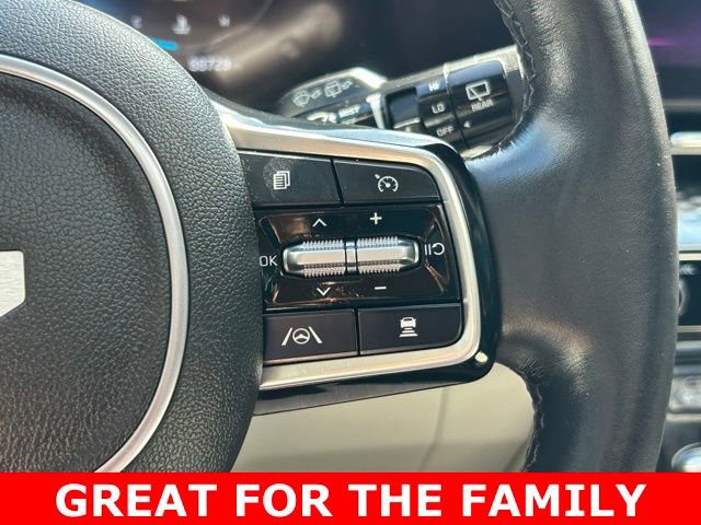 Used 2023 Kia Carnival SX Prestige image 22