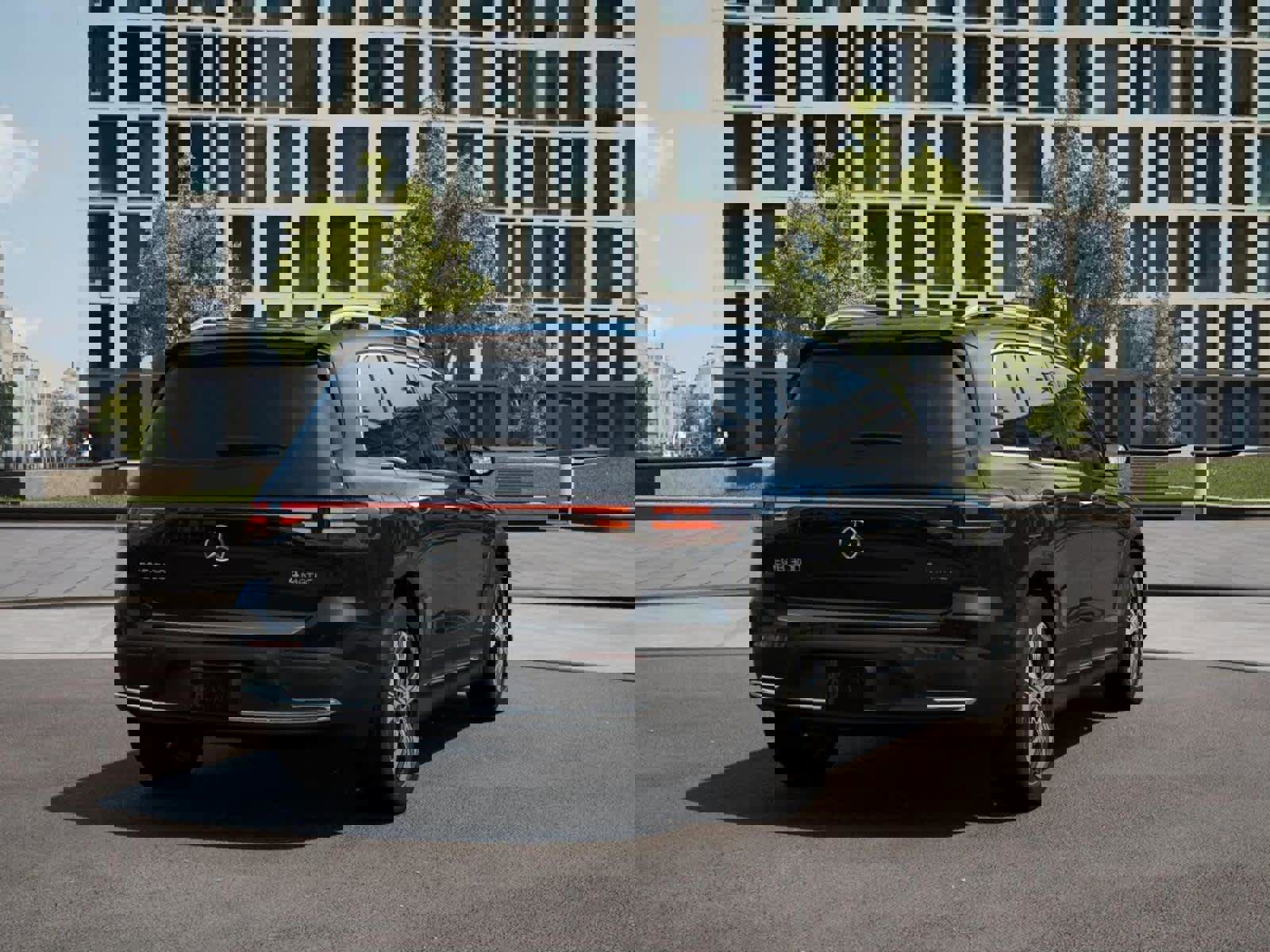 New 2024 Mercedes-Benz EQB 300 4MATIC image 9