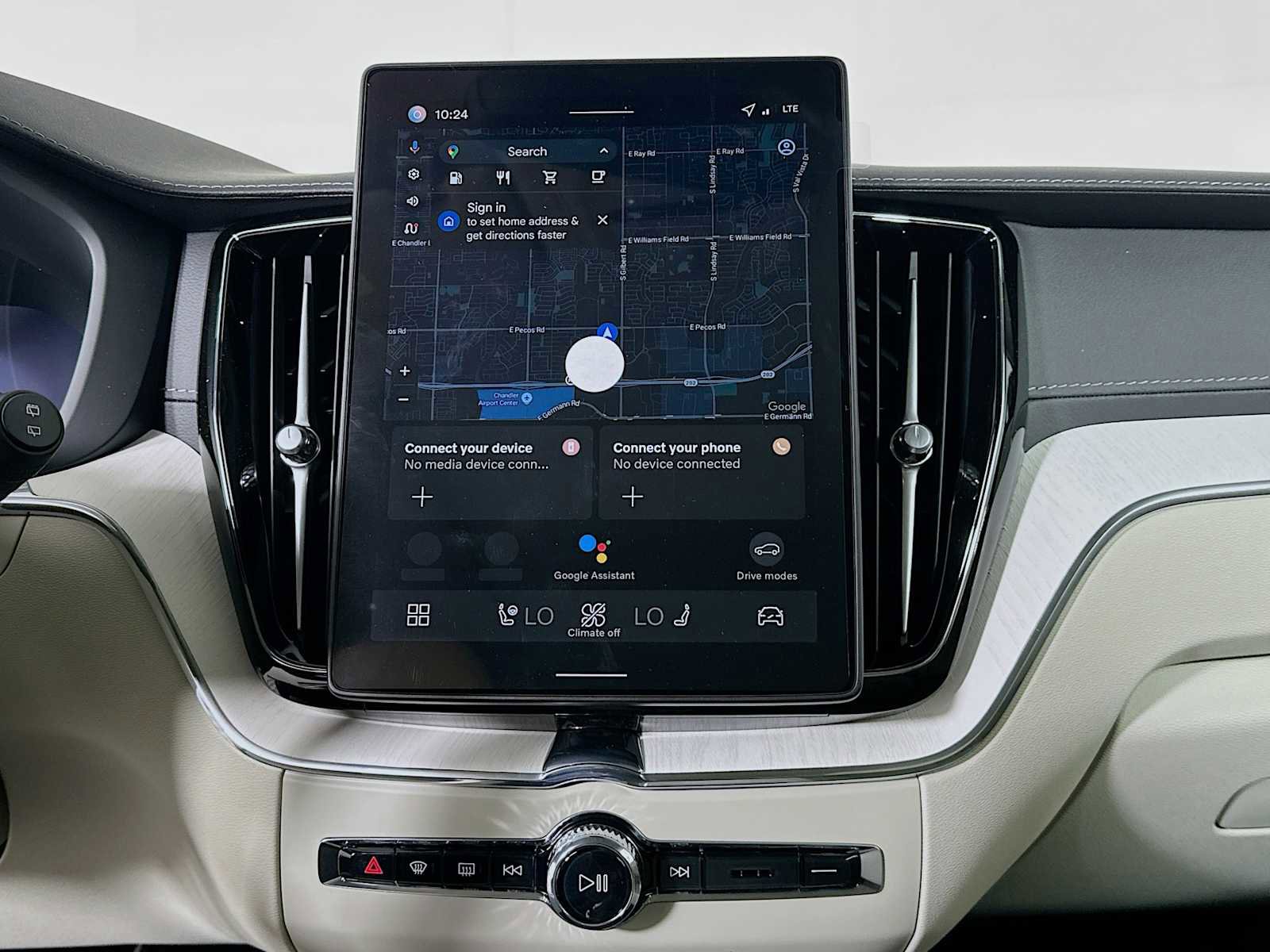 New 2026 Volvo XC60 B5 Ultra w/ Climate Package PRO image 13