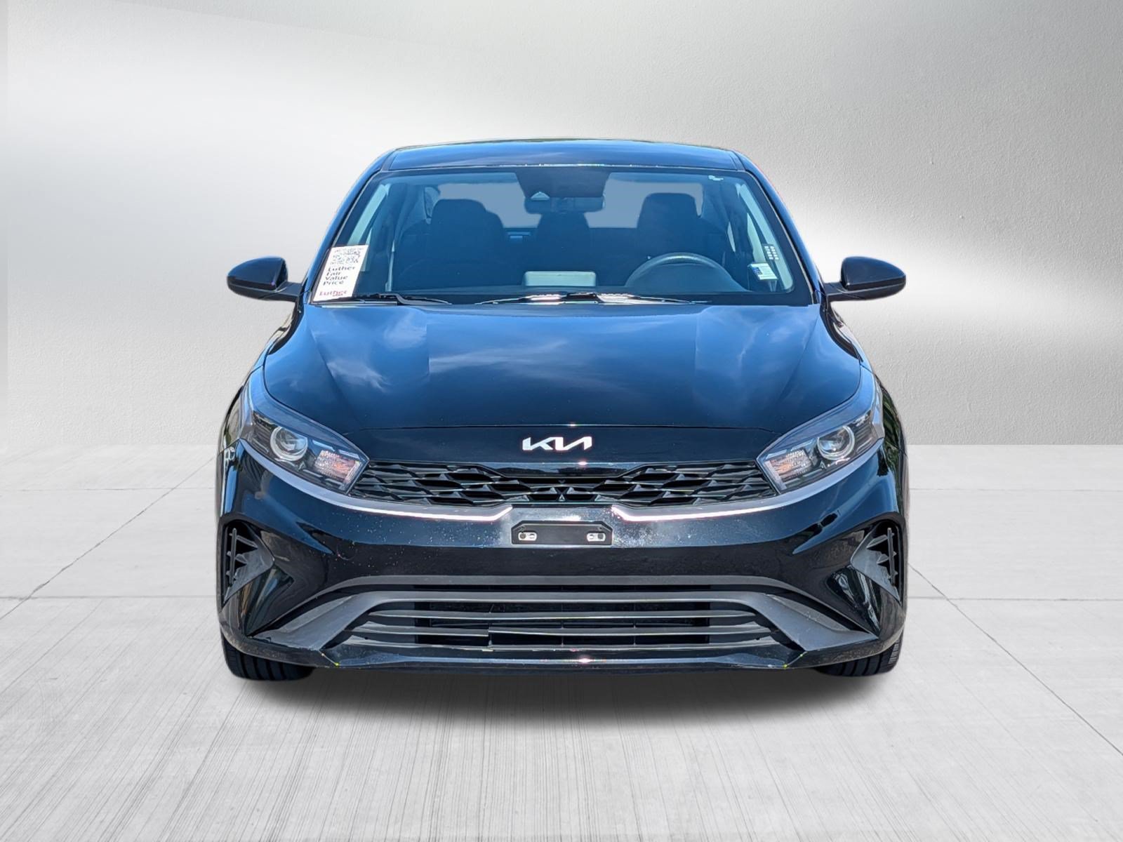 Certified 2023 Kia Forte LXS FWD image 2