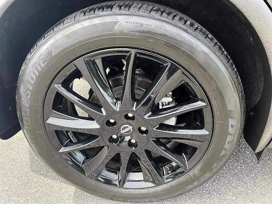 Certified 2024 Nissan Murano SV w/ SV Midnight Edition Package image 11