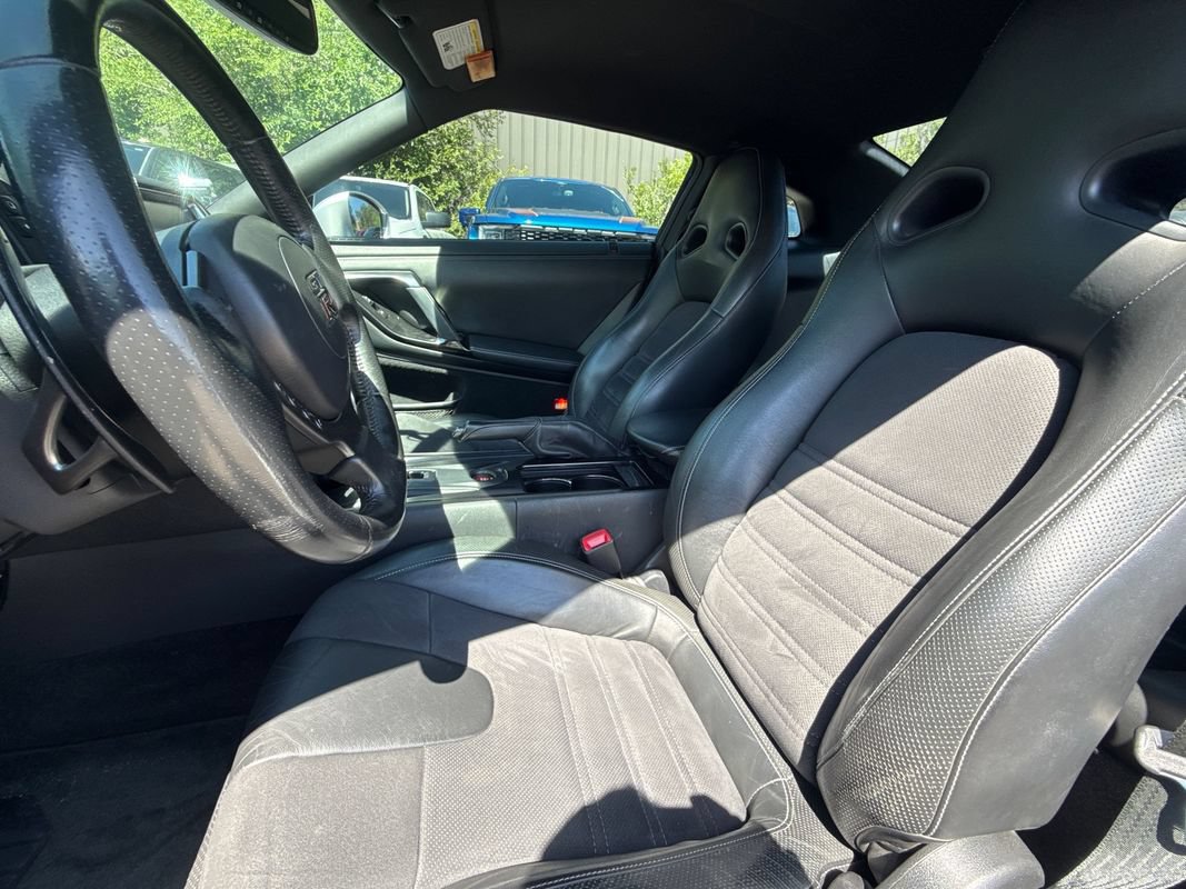 Used 2016 Nissan GT-R Premium AWD/4WD image 18