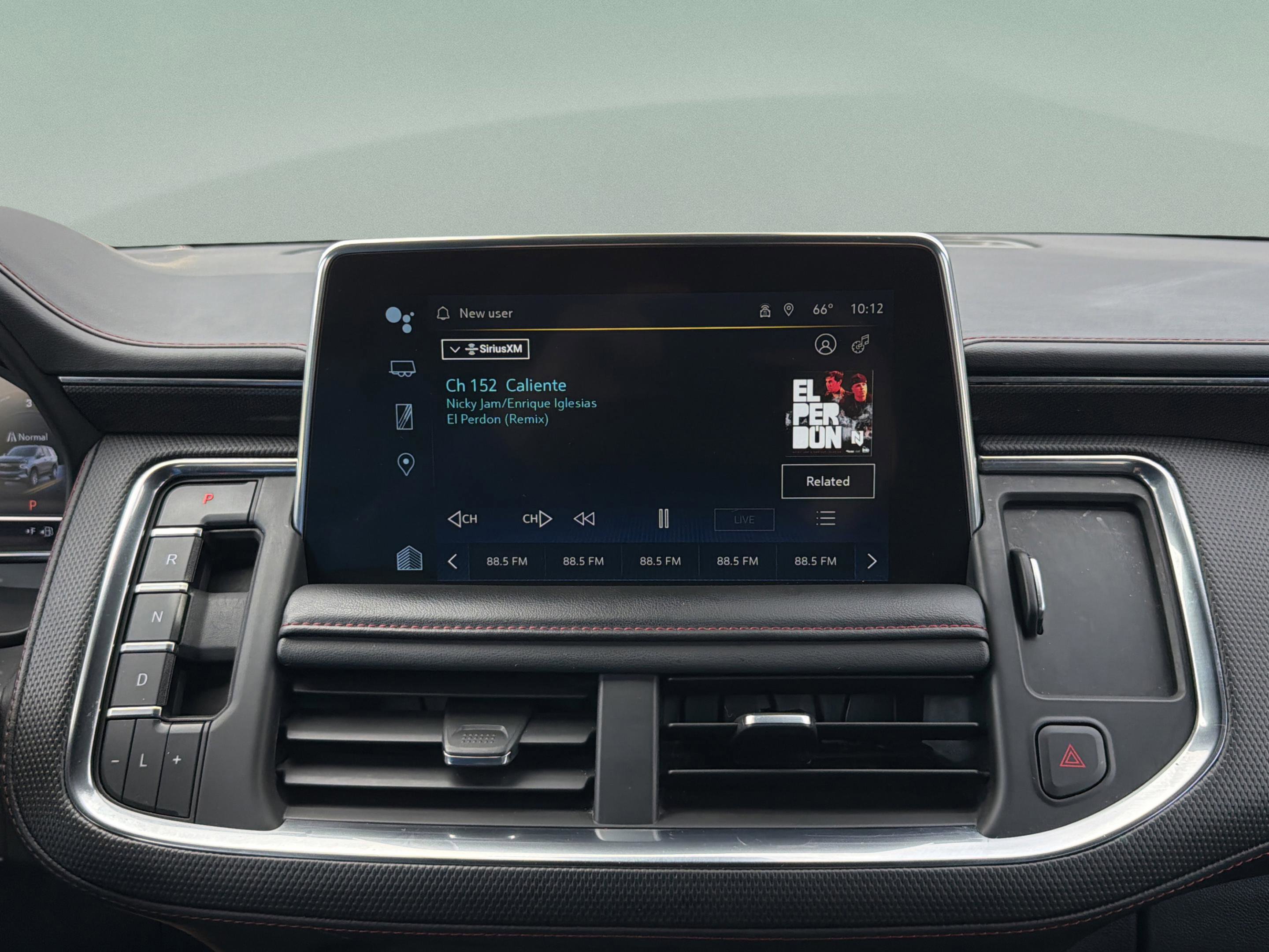 Used 2023 Chevrolet Suburban RST image 16