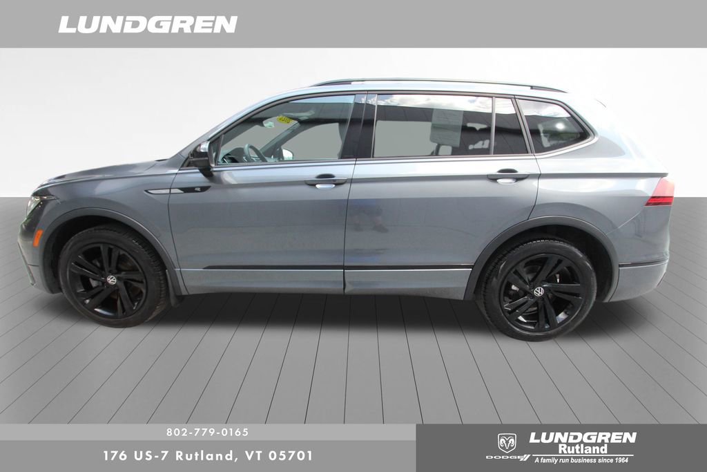 Used 2023 Volkswagen Tiguan SE R-Line AWD/4WD image 35