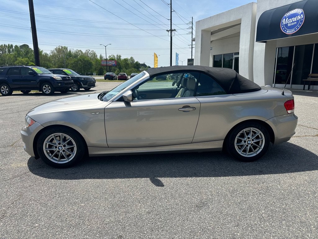 Used 2011 BMW 128i Convertible RWD image 2