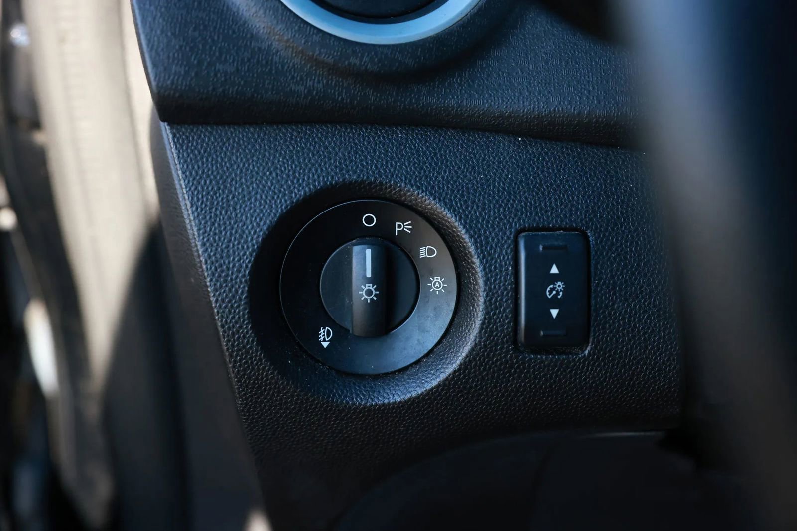 Used 2016 Ford Fiesta ST FWD image 42