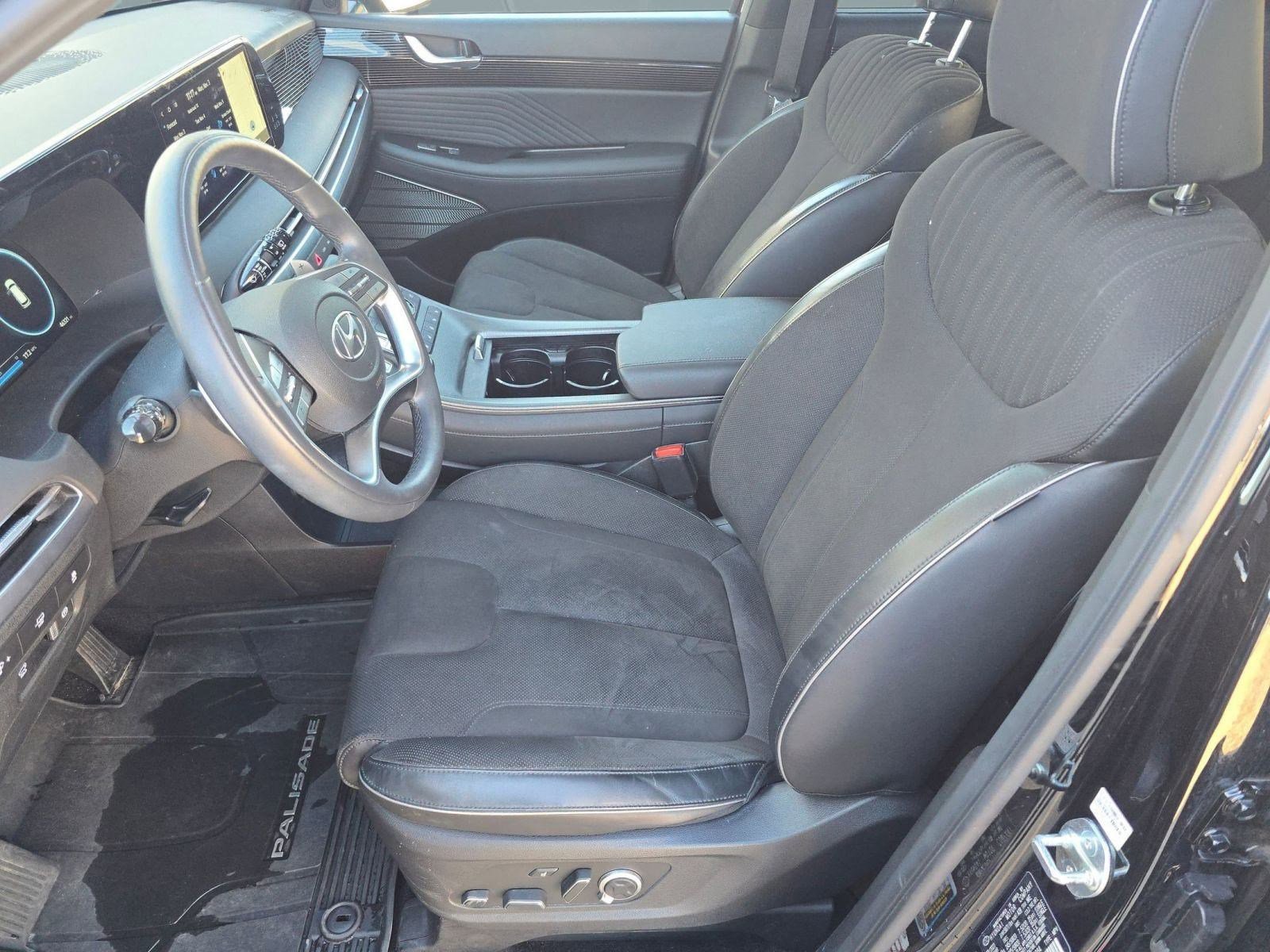 Used 2024 Hyundai Palisade Calligraphy image 4