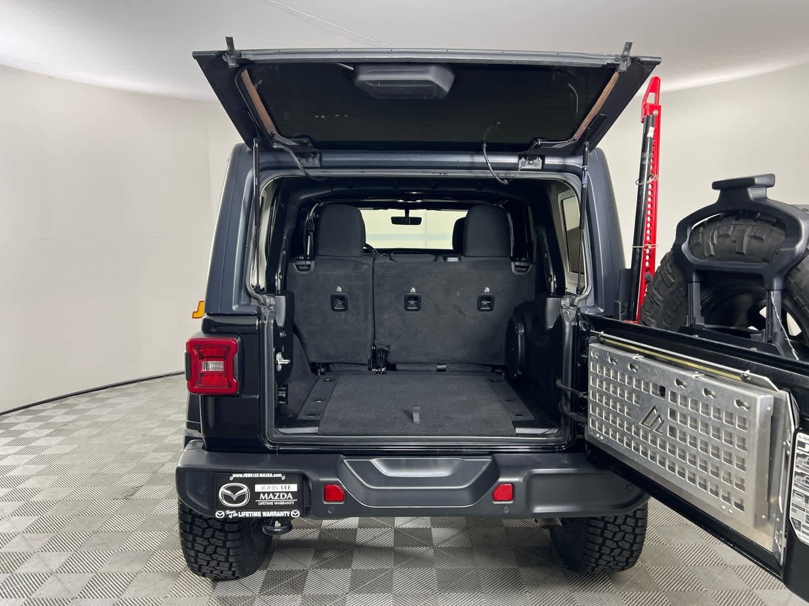 Used 2021 Jeep Wrangler Unlimited Willys image 5