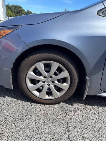 Certified 2025 Toyota Corolla LE FWD image 6