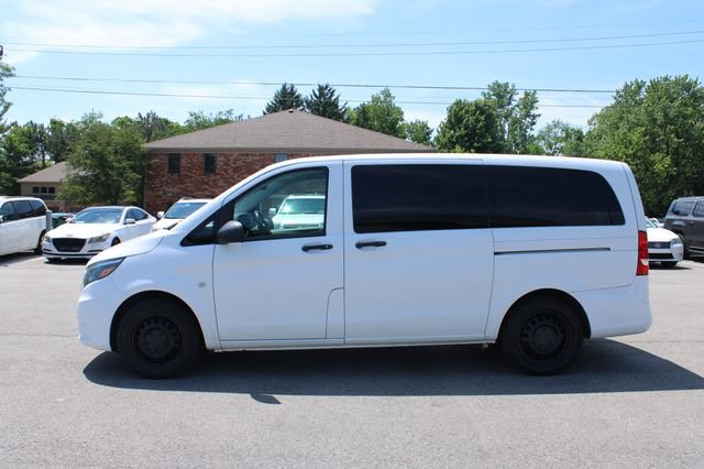 Used 2017 Mercedes-Benz Metris Passenger image 5