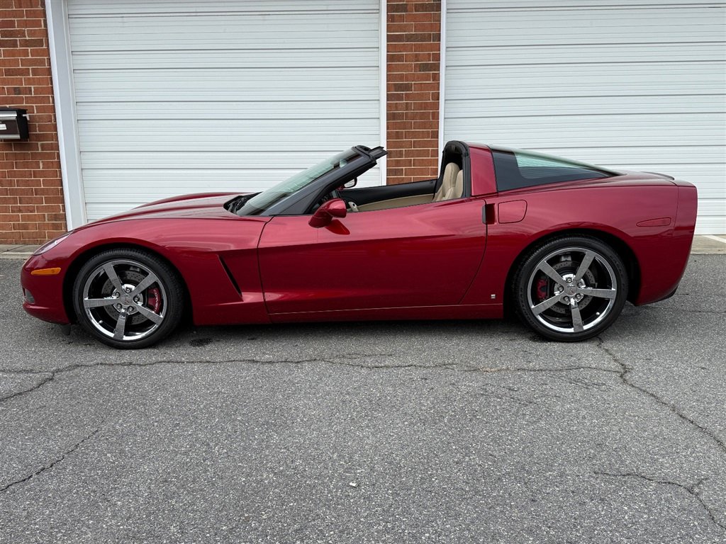 Used 2009 Chevrolet Corvette Coupe w/ Preferred Equipment Group image 24