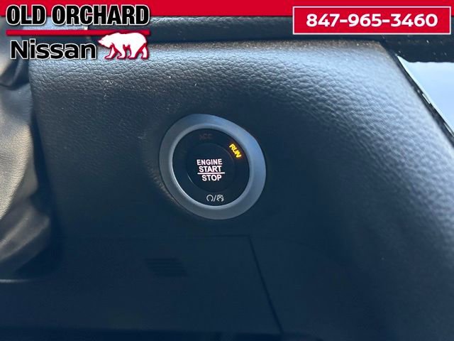 Used 2024 Chrysler Pacifica Limited FWD image 19