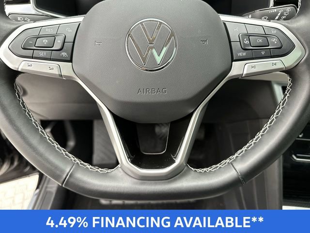 Used 2025 Volkswagen Taos SE image 16