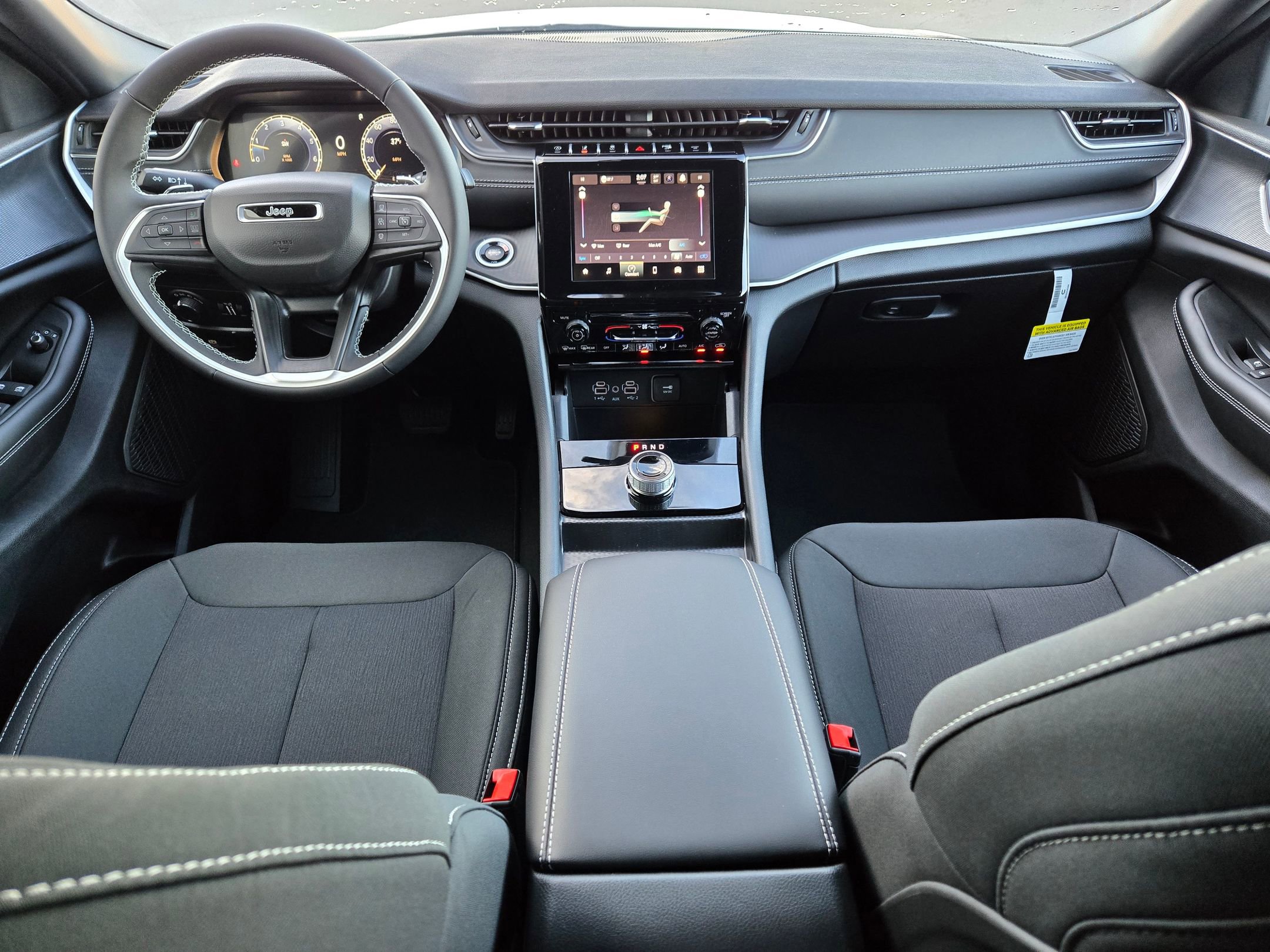 New 2025 Jeep Grand Cherokee Laredo image 11