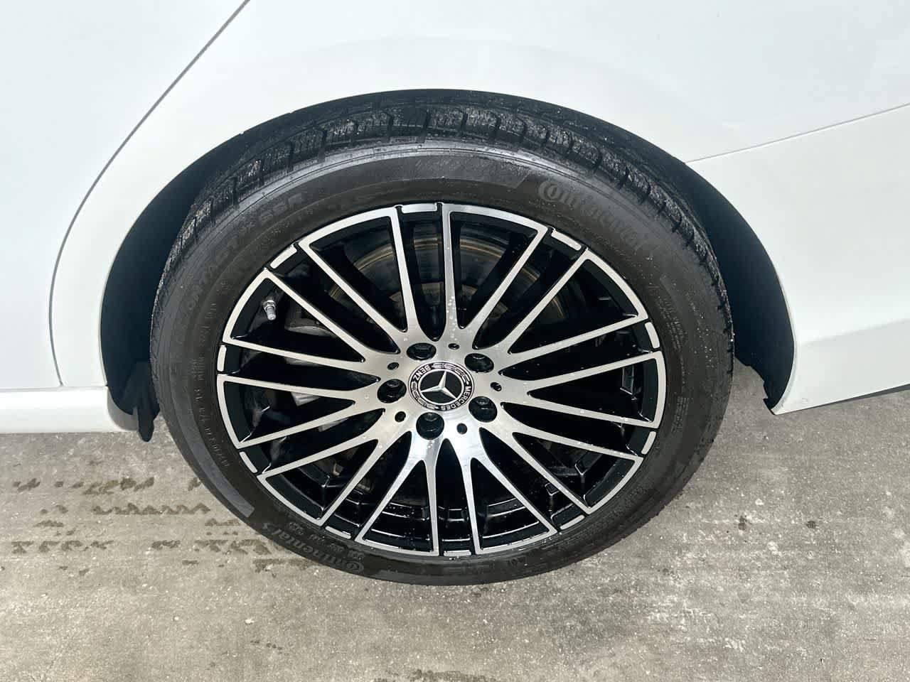 Used 2024 Mercedes-Benz C 300 Sedan image 11