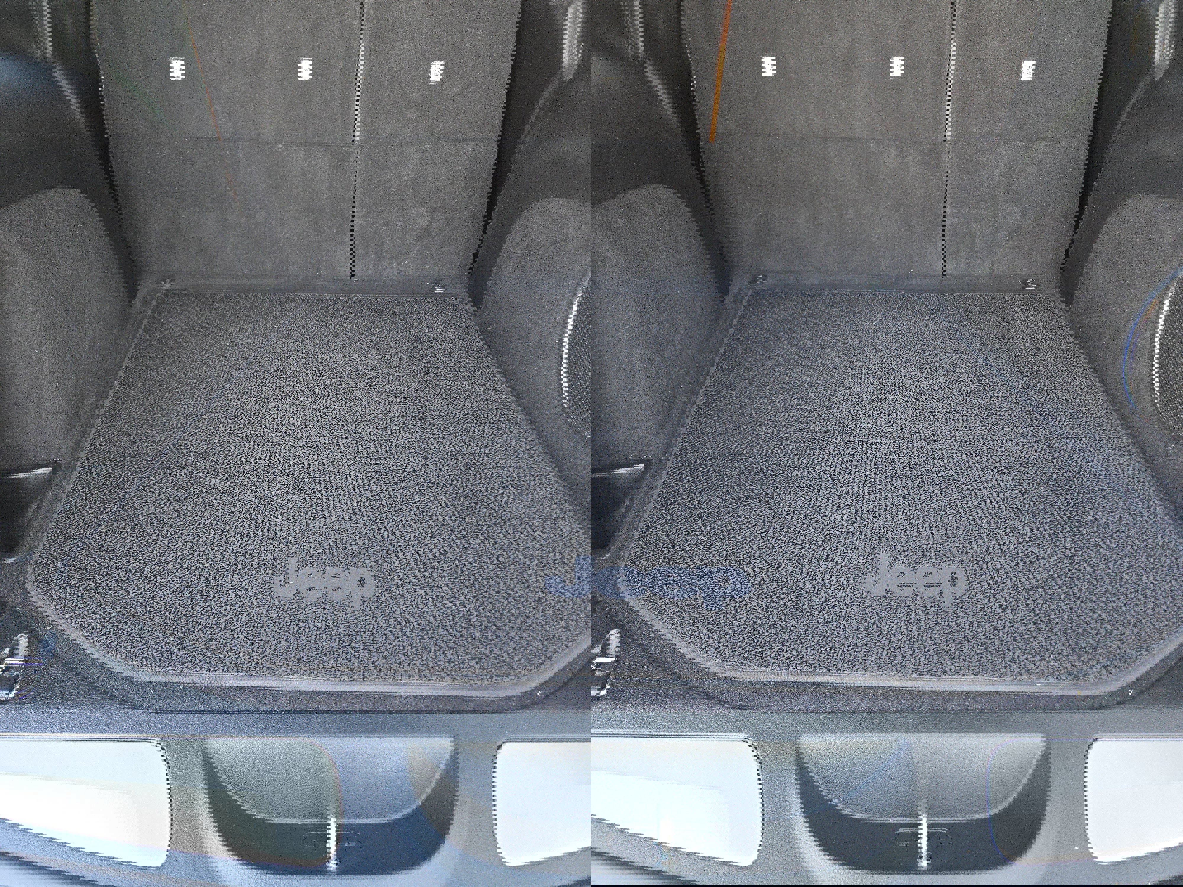 Used 2018 Jeep Grand Cherokee Summit w/ Platinum Series Group image 32