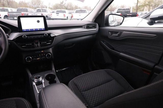 Certified 2024 Ford Escape Active w/ Cold Weather Package image 28