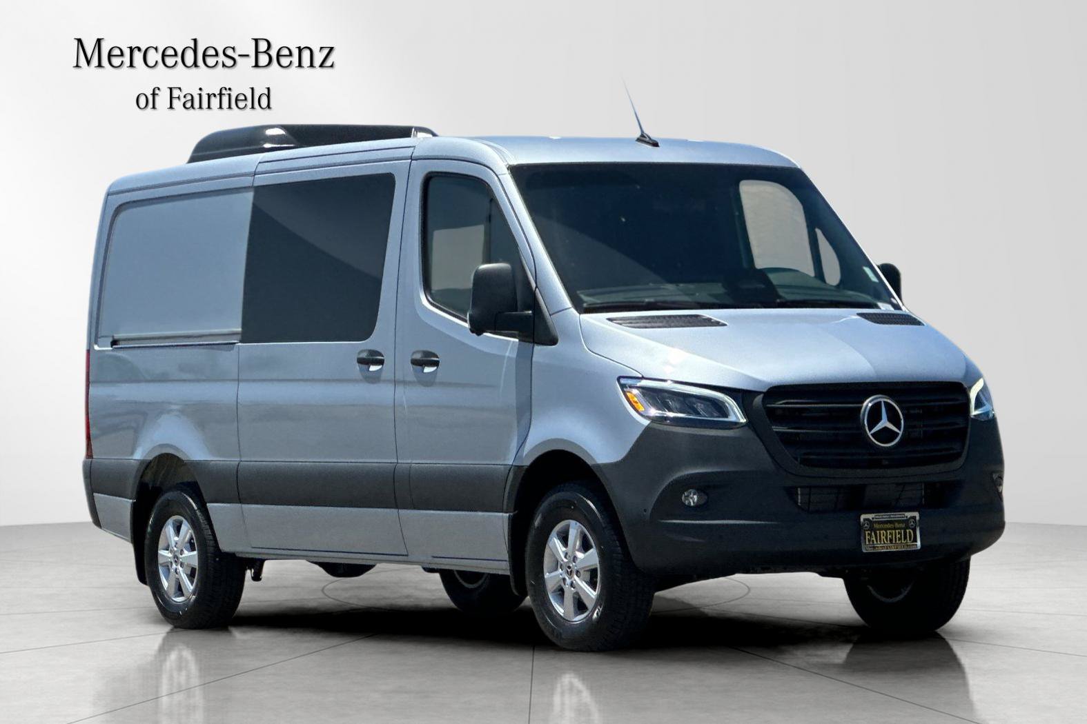 Used 2025 Mercedes-Benz Sprinter 2500 image 8