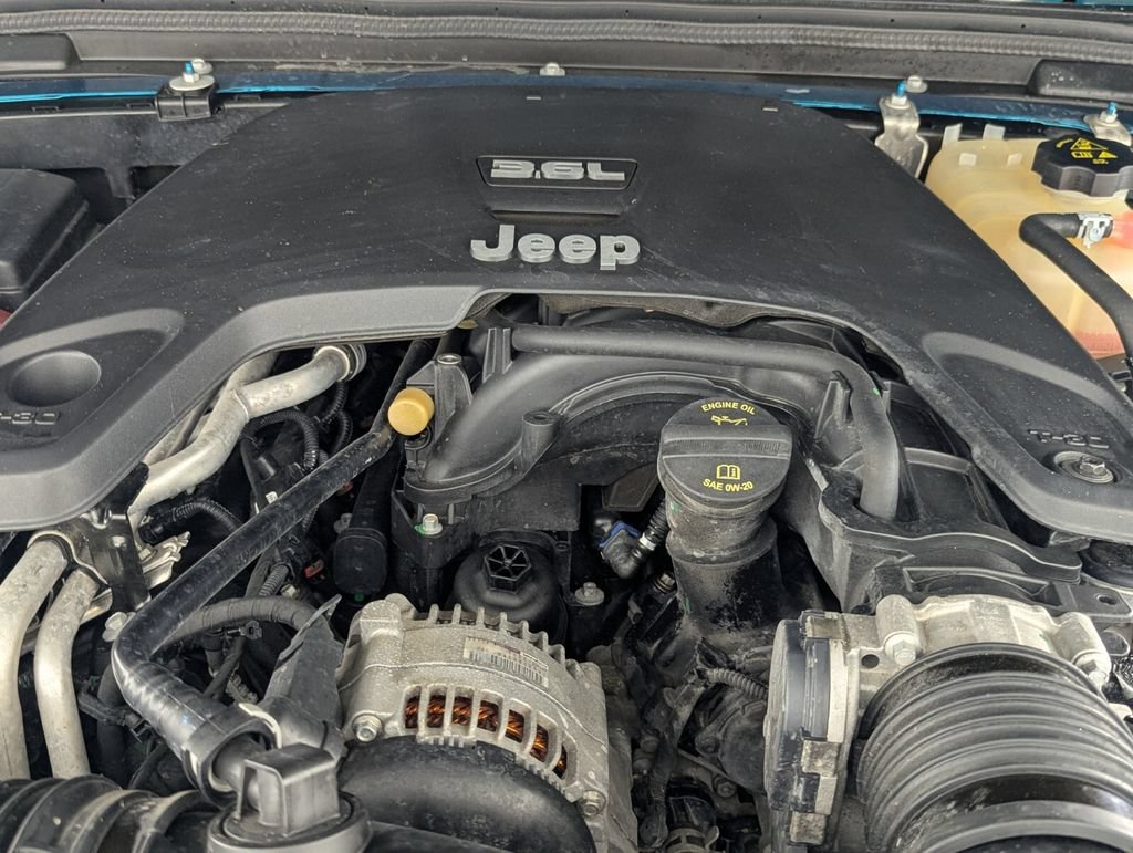 Used 2020 Jeep Wrangler Sport AWD/4WD image 9