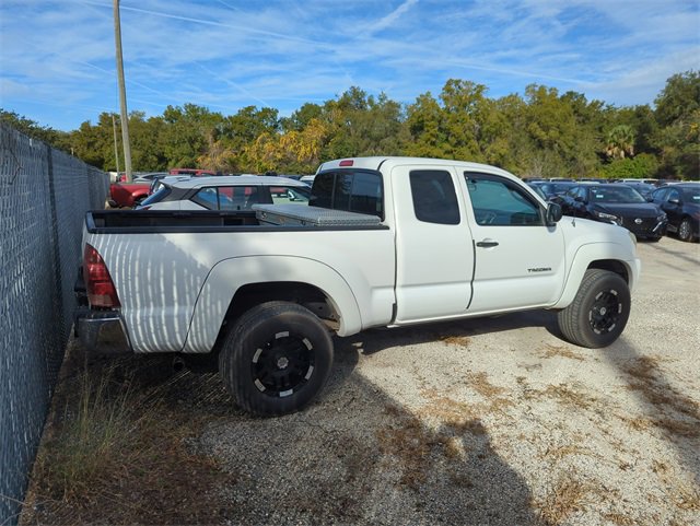 Used 2006 Toyota Tacoma 4x4 Access Cab V6 image 2
