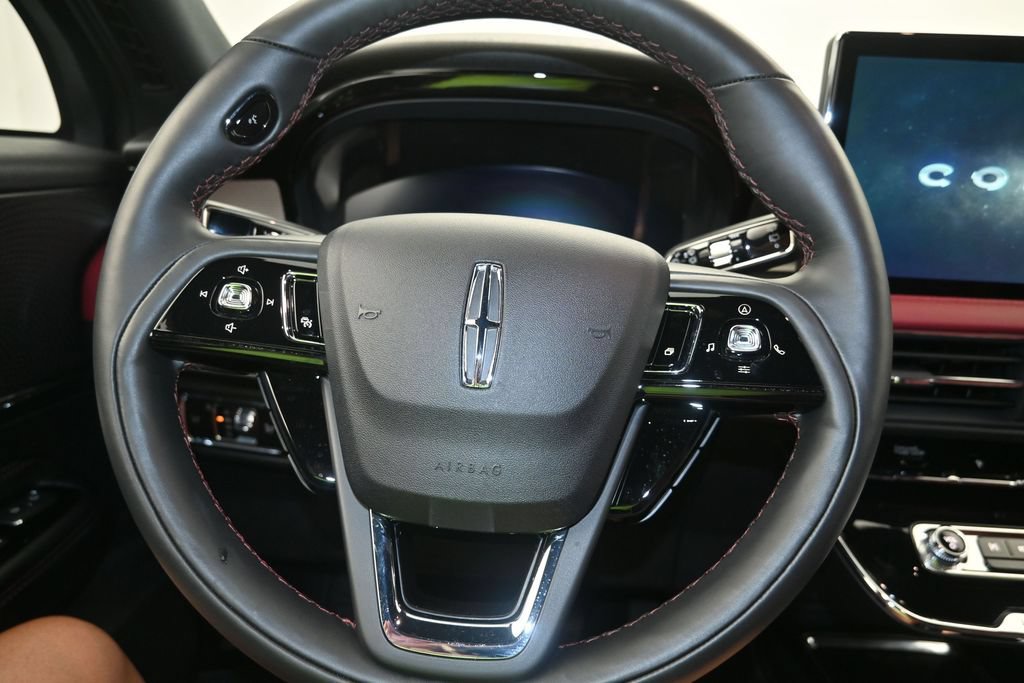 New 2026 Lincoln Corsair Reserve w/ Jet Appearance Package AWD/4WD image 13