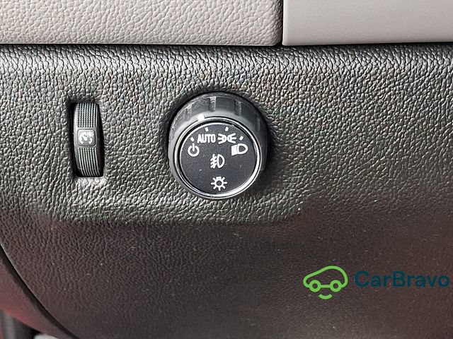 Used 2018 Chevrolet Colorado LT w/ LT Convenience Package RWD image 24