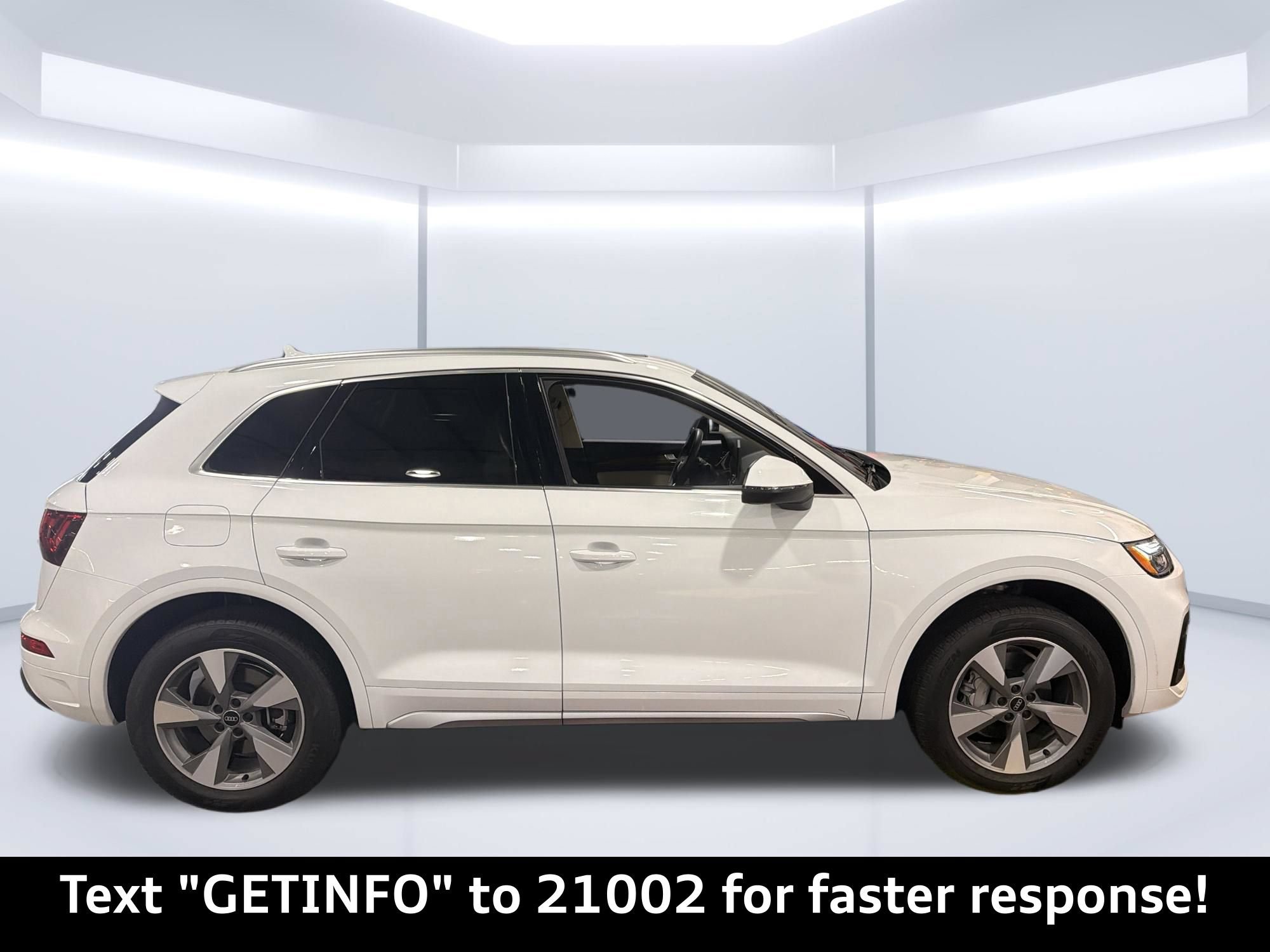 Used 2025 Audi Q5 2.0T Premium Plus AWD/4WD image 2