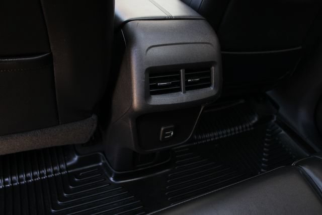Used 2022 GMC Terrain SLT w/ GMC Pro Grade Package AWD/4WD image 25