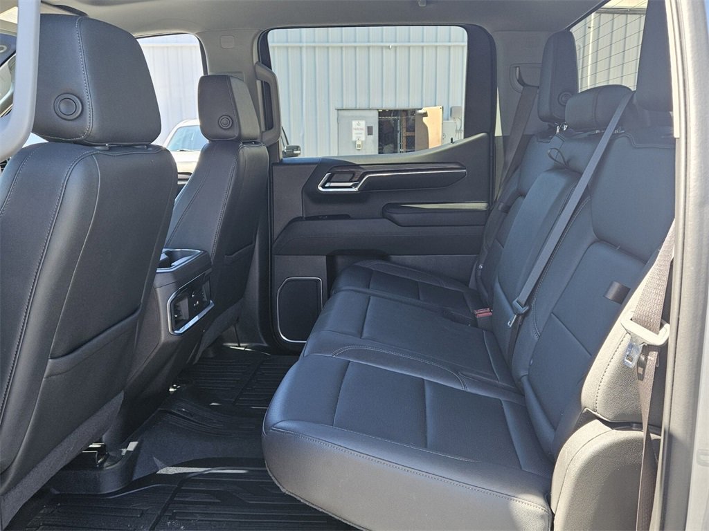 Certified 2023 GMC Sierra 1500 SLT w/ SLT Premium Package image 4