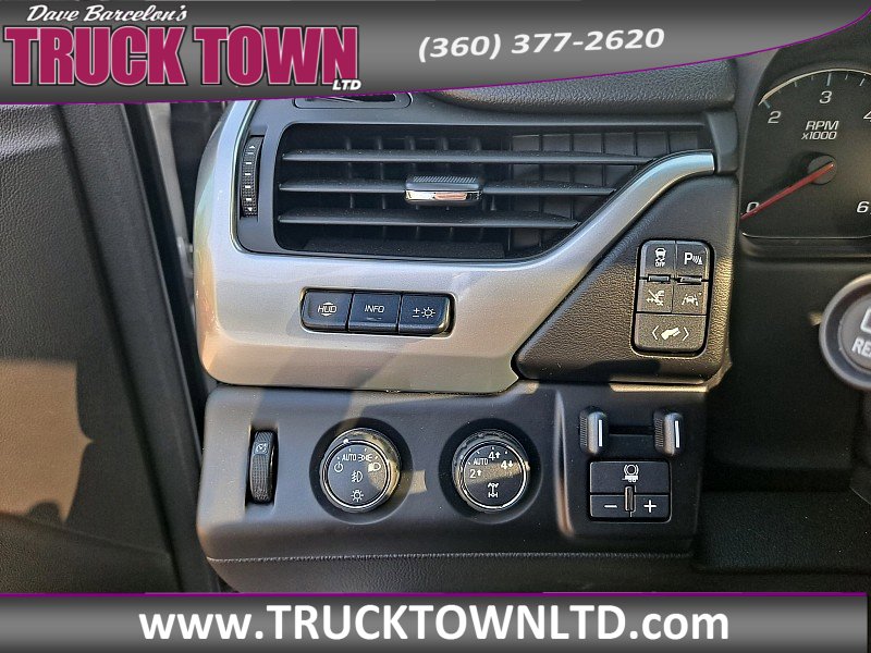 Used 2016 Chevrolet Suburban LTZ AWD/4WD image 17