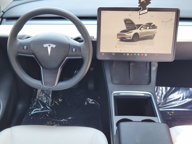 Used 2025 Tesla Model Y Long Range AWD/4WD image 32