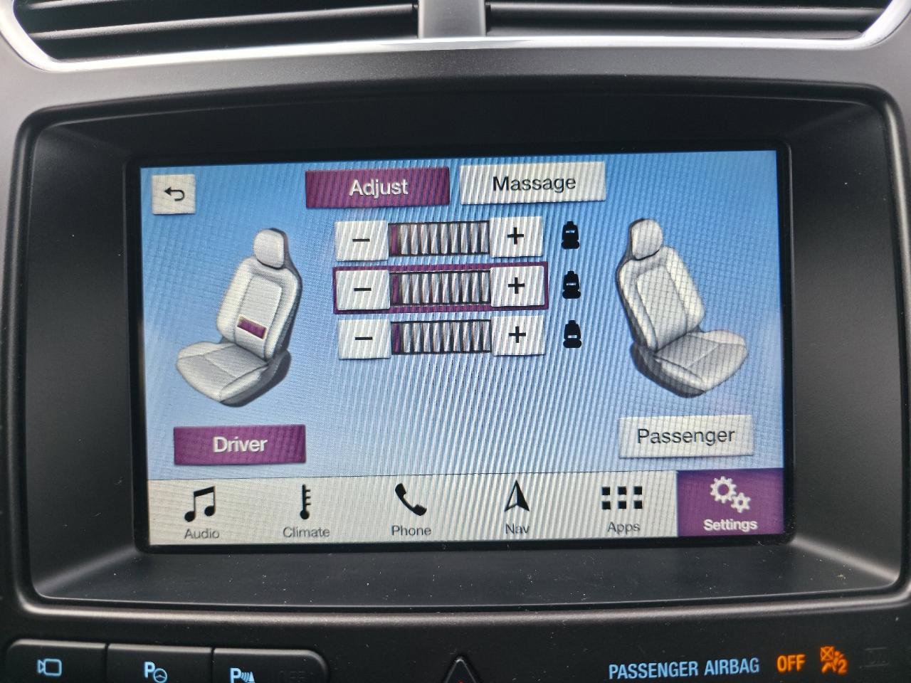 Used 2018 Ford Explorer Platinum image 40