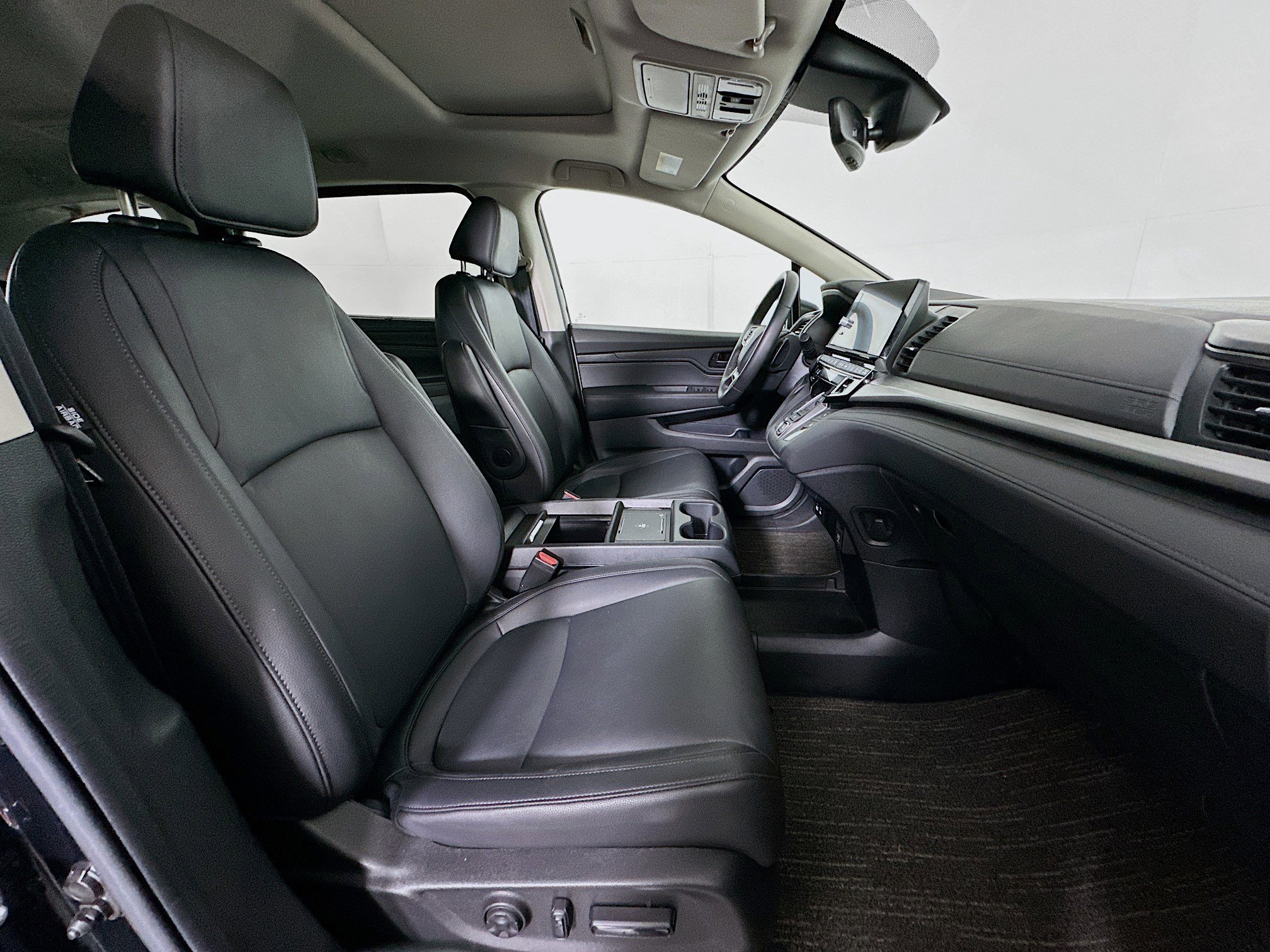 Used 2025 Honda Odyssey EX-L image 31