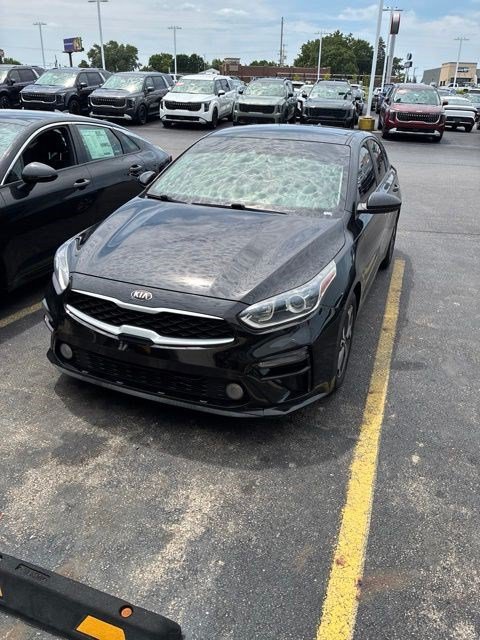 Used 2019 Kia Forte LXS FWD image 2