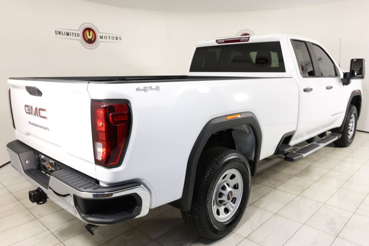 Used 2024 GMC Sierra 2500 Pro w/ Convenience Package AWD/4WD image 3