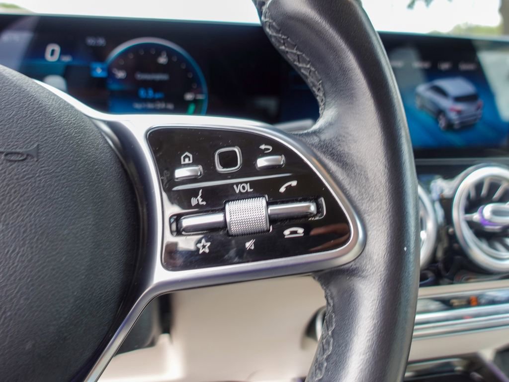 Used 2021 Mercedes-Benz GLA 250 4MATIC image 14