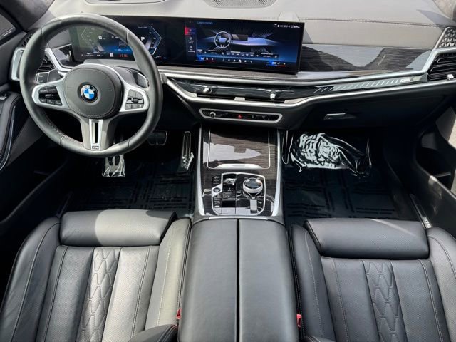 Certified 2025 BMW X7 M60i image 20