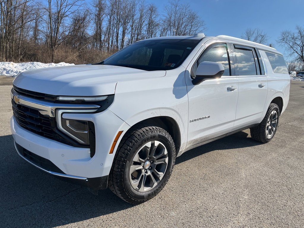 Certified 2025 Chevrolet Suburban LS image 7