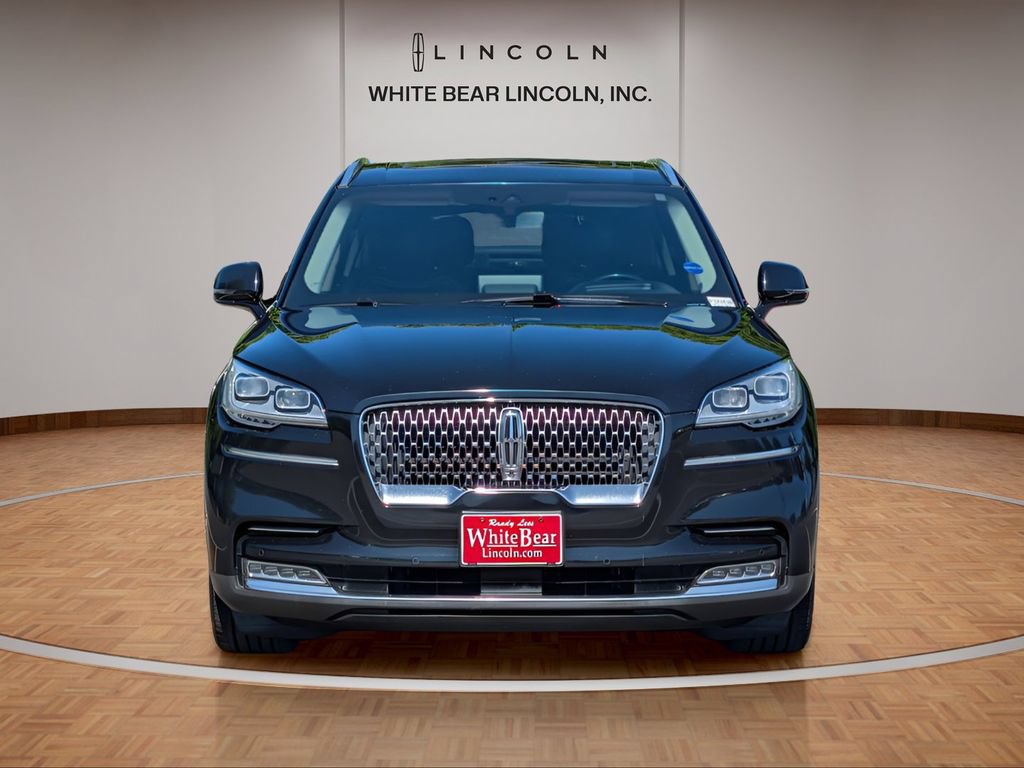 Used 2020 Lincoln Aviator Reserve w/ Equipment Group 202A AWD/4WD image 2