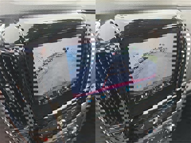 Used 2021 Chevrolet Traverse LT w/ LT Premium Package image 22