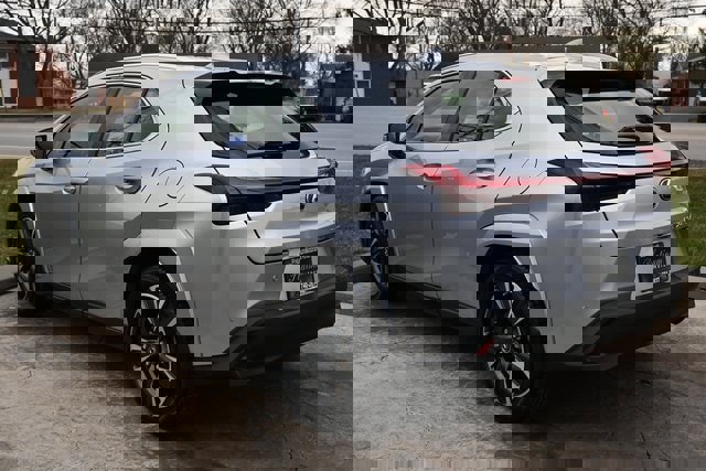 Used 2023 Lexus UX 250h Premium image 7