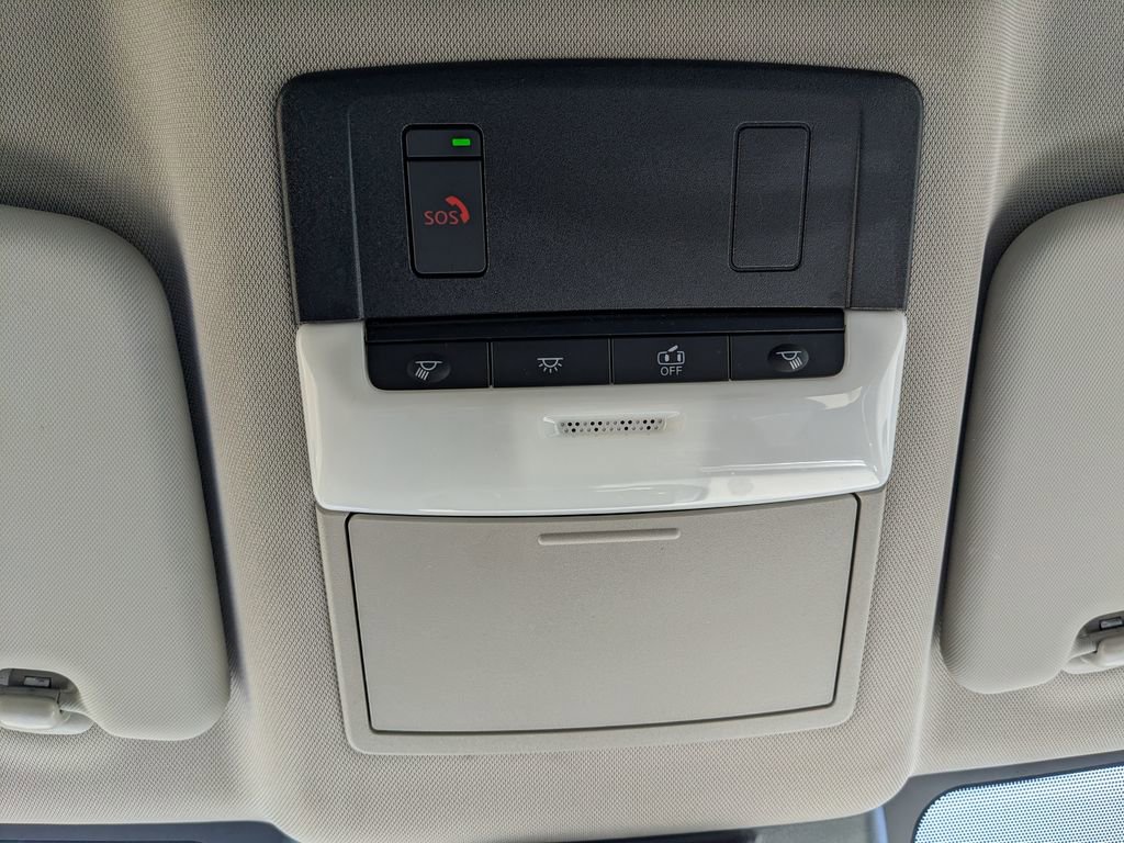 Used 2023 Nissan Rogue SV FWD image 52