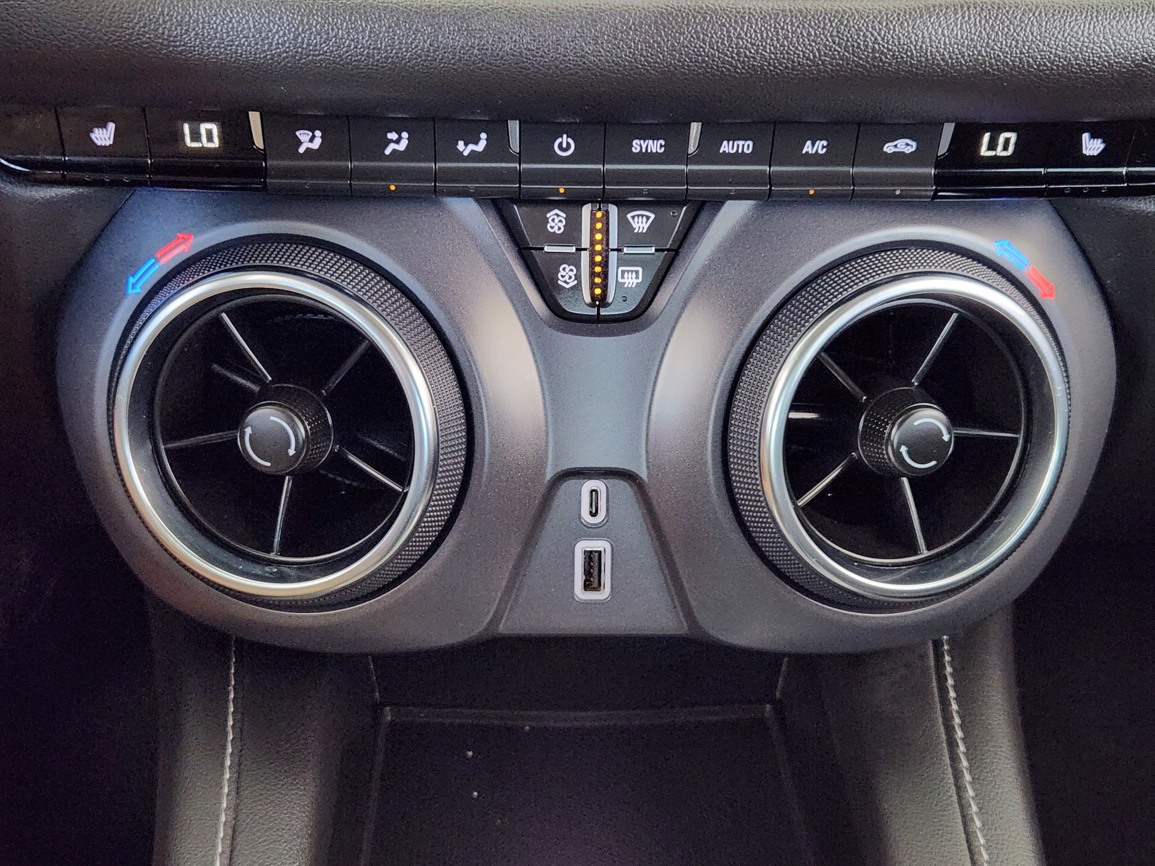 Certified 2025 Chevrolet Blazer LT AWD/4WD image 20