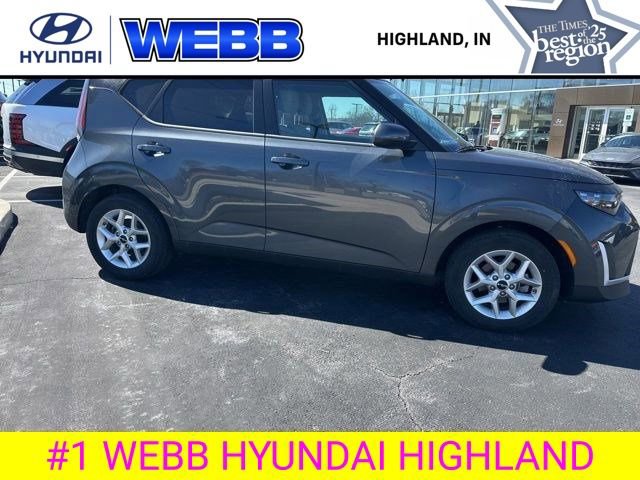 Used 2024 Kia Soul LX w/ Option Group 015 FWD image 19