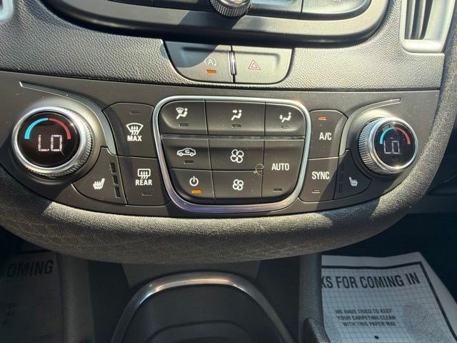 Used 2024 Chevrolet Malibu LT FWD image 28